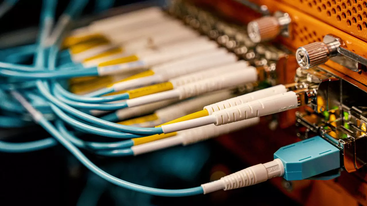 what is Electronic Connectors